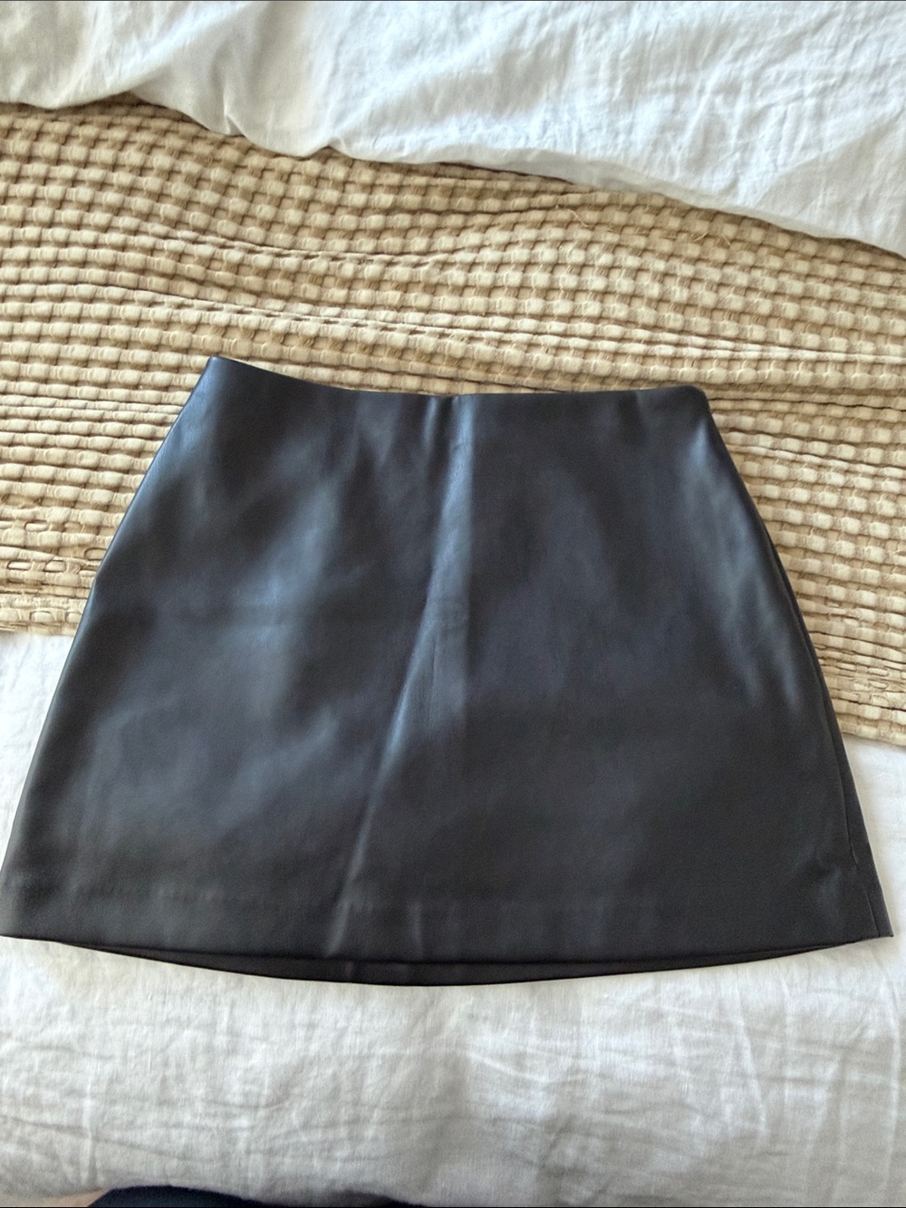 Abercrombie & Fitch Black Faux Leather Mini Skirt - Picture 1 of 4